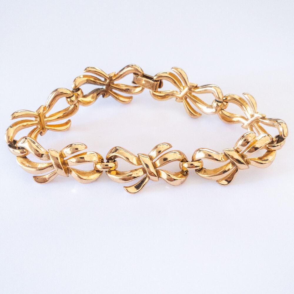 Vintage Crown Trifari Gold Bow Necklace & Bracelet Set - Picture 5 of 9